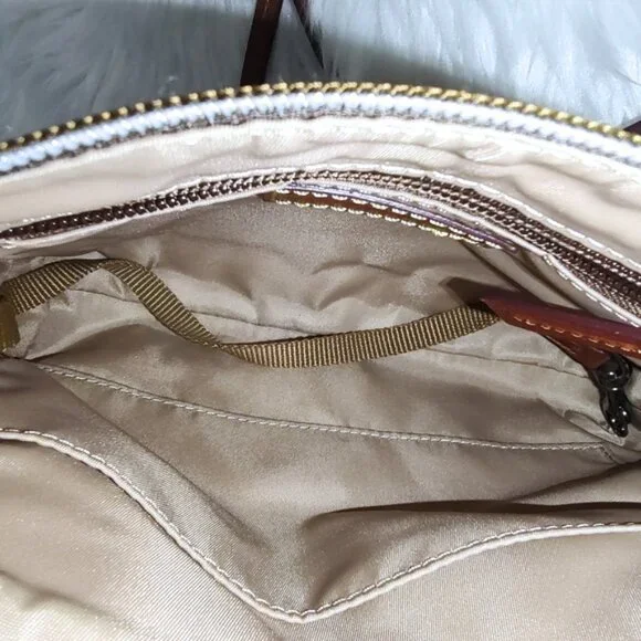 Dooney & Bourke nylon crossbody bag EUC - Picture 6 of 10